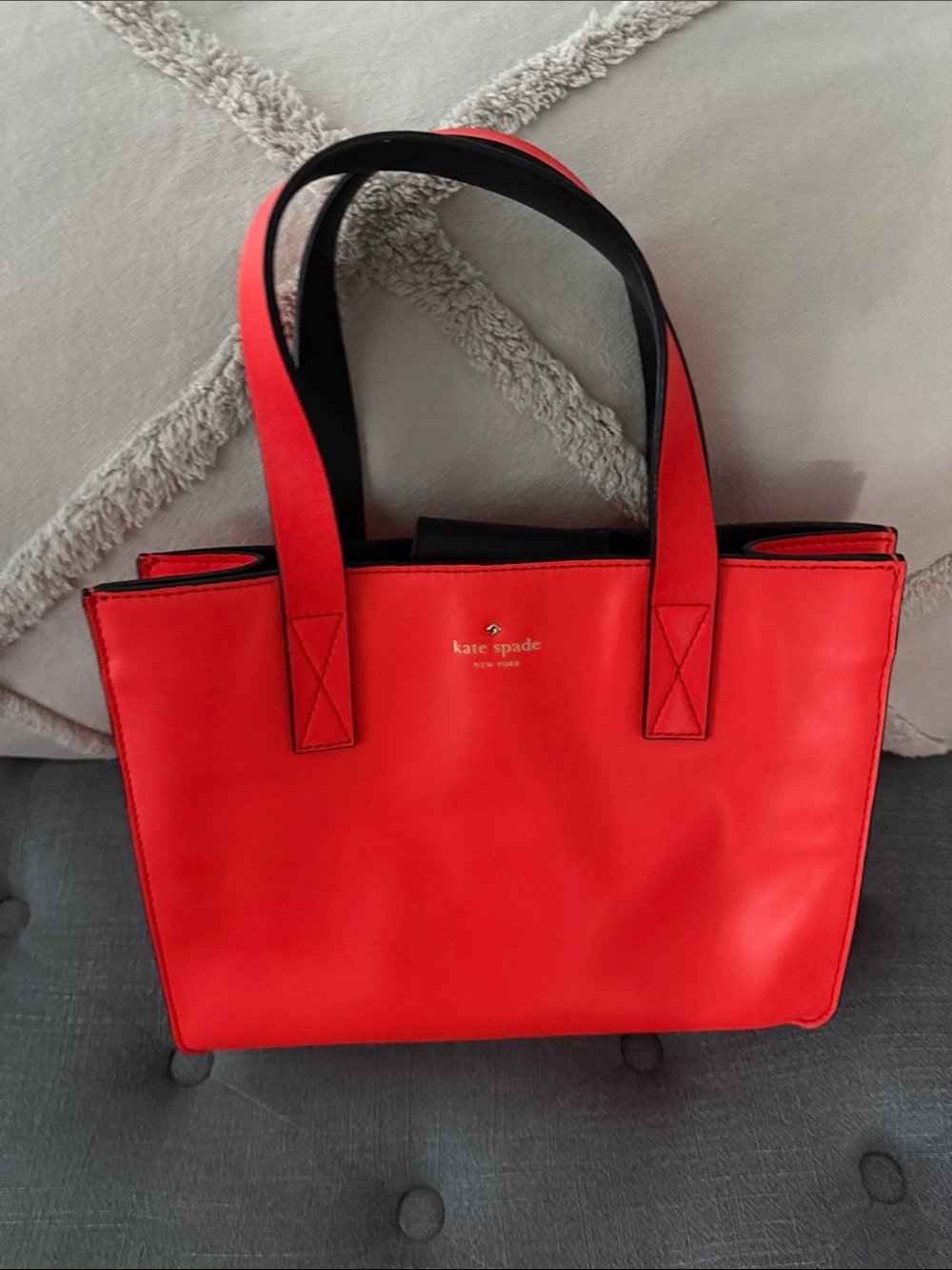 Kate Spade bright spot Avenue Grace tote in Marashino